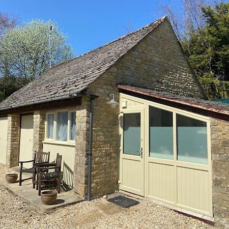 Far Hill Studio Wyck Rissington ภายนอก รูปภาพ